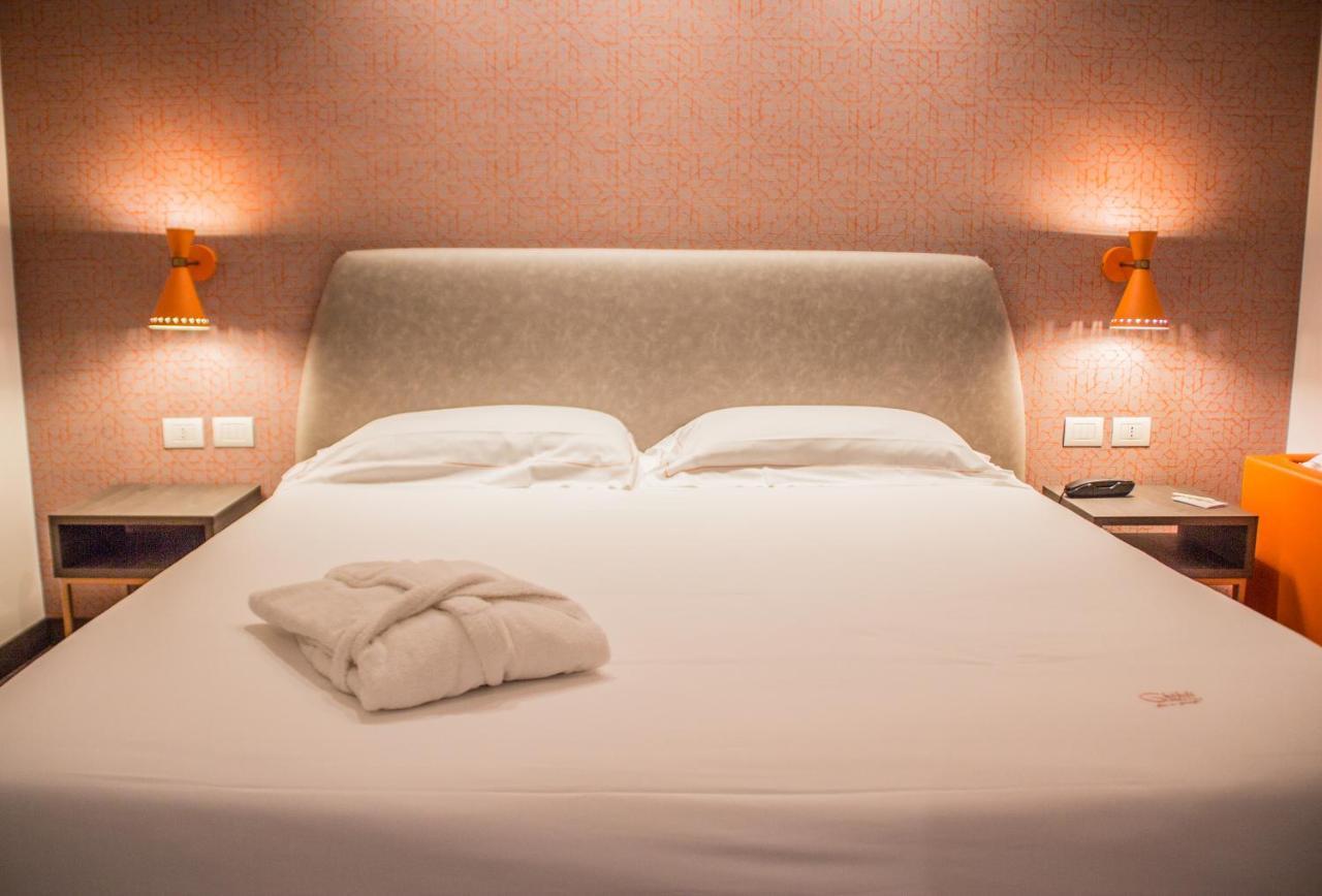 Ghibli Hotel ชิวิตาโนวา มาร์เค ภายนอก รูปภาพ